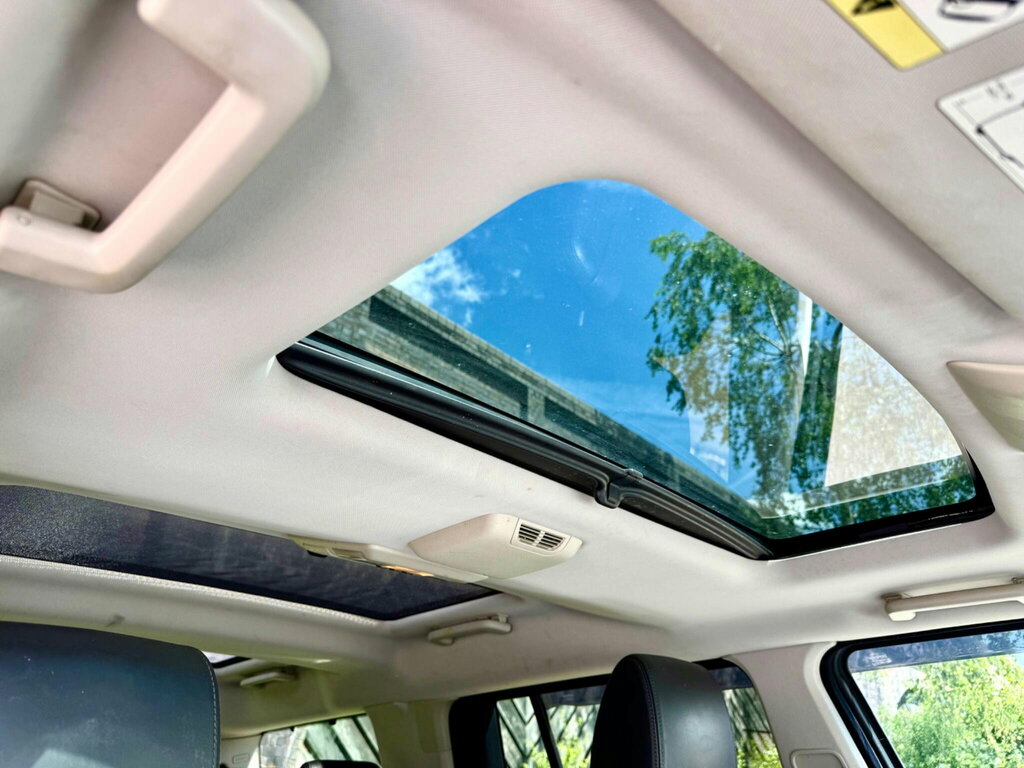 Land Rover Discovery 4 4 3.0 Grey #22