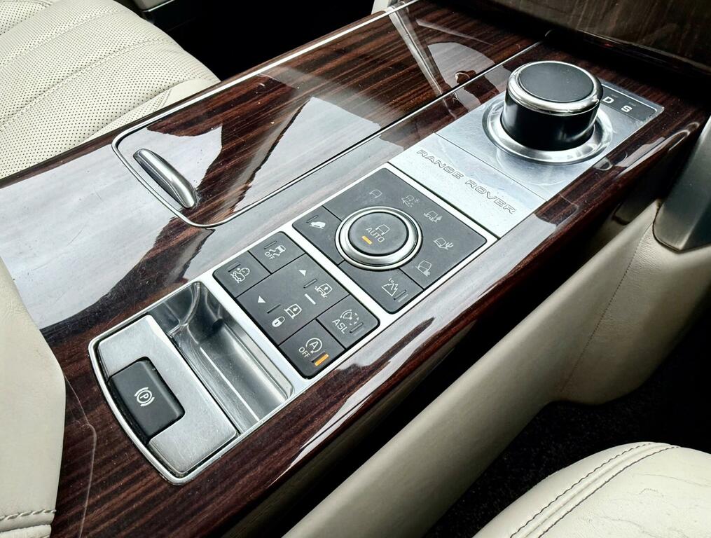 Land Rover Range Rover Classtitle Has-text-weight-bold Is-uppercase Black #39