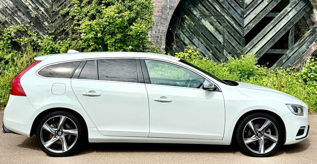 Volvo V60 1.6 D2 Business Edition 113 Bhp White #10