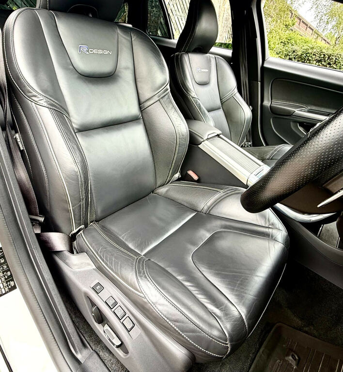 Volvo V60 1.6 D2 Business Edition 113 Bhp White #26