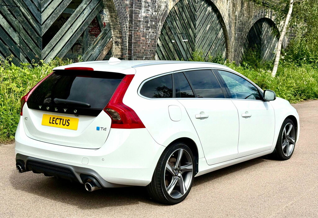 Volvo V60 1.6 D2 Business Edition 113 Bhp White #9