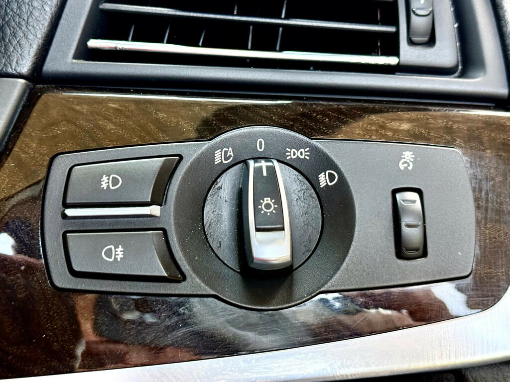 BMW 5 Series 2013 2.0 518D Se 141 Bhp Black #38