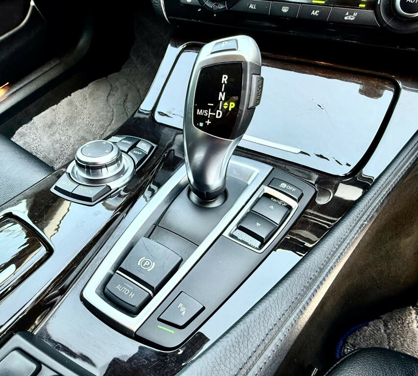 BMW 5 Series 2013 2.0 518D Se 141 Bhp Black #32