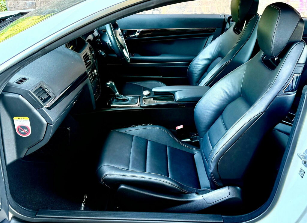 Mercedes-Benz E Class 2012 12 E220 Silver #31