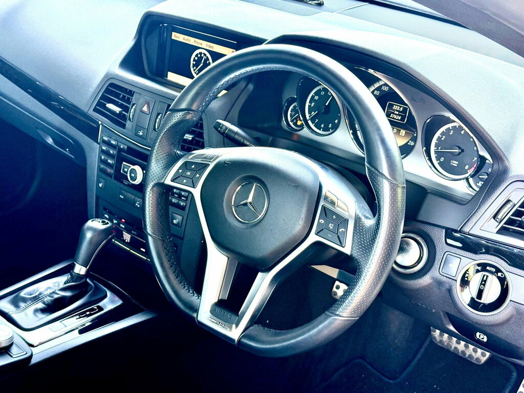 Mercedes-Benz E Class 2012 12 E220 Silver #19
