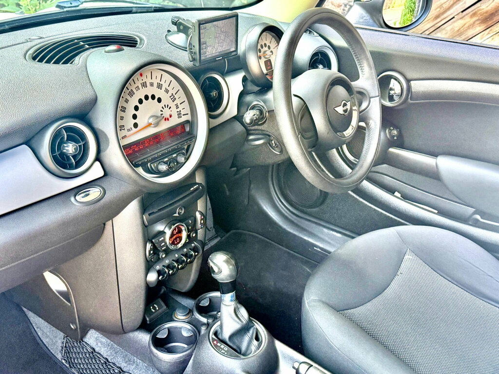 Mini Hatch 1.5 Cooper D Euro 6 Ss 0 Tax Finance Availa White #20