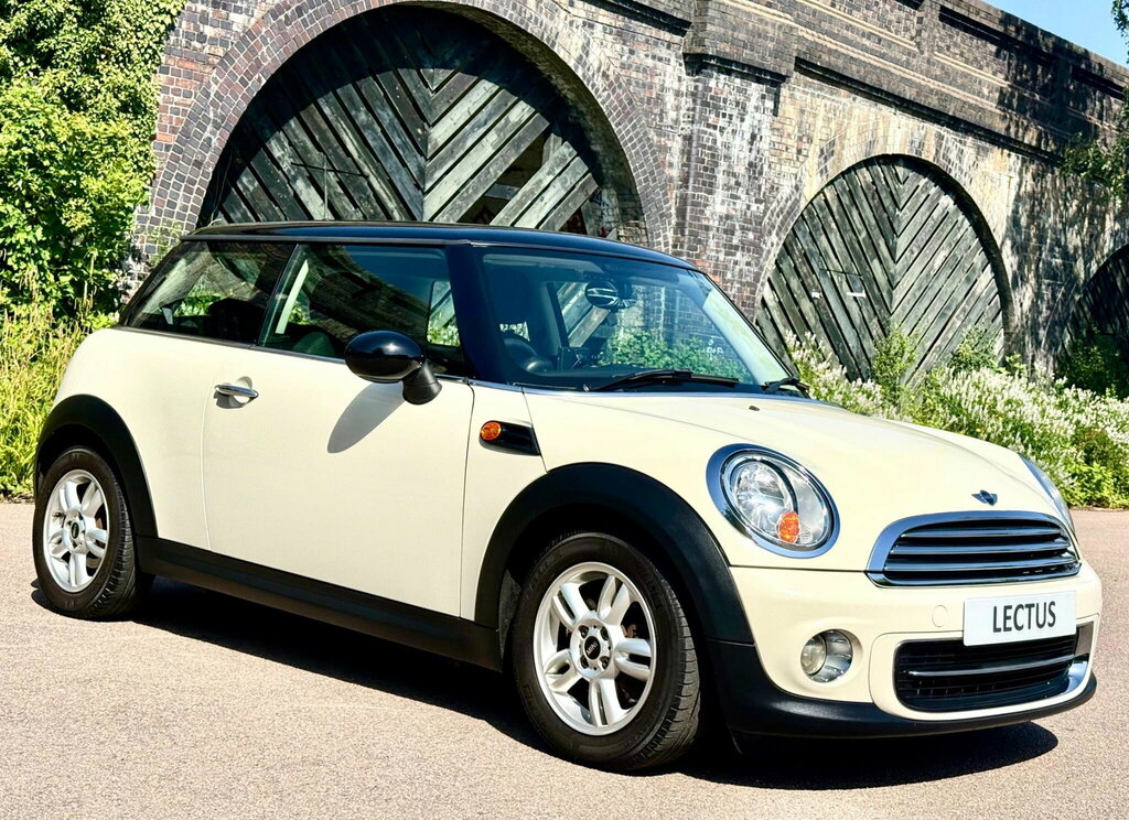 Mini Hatch 1.5 Cooper D Euro 6 Ss 0 Tax Finance Availa White #3