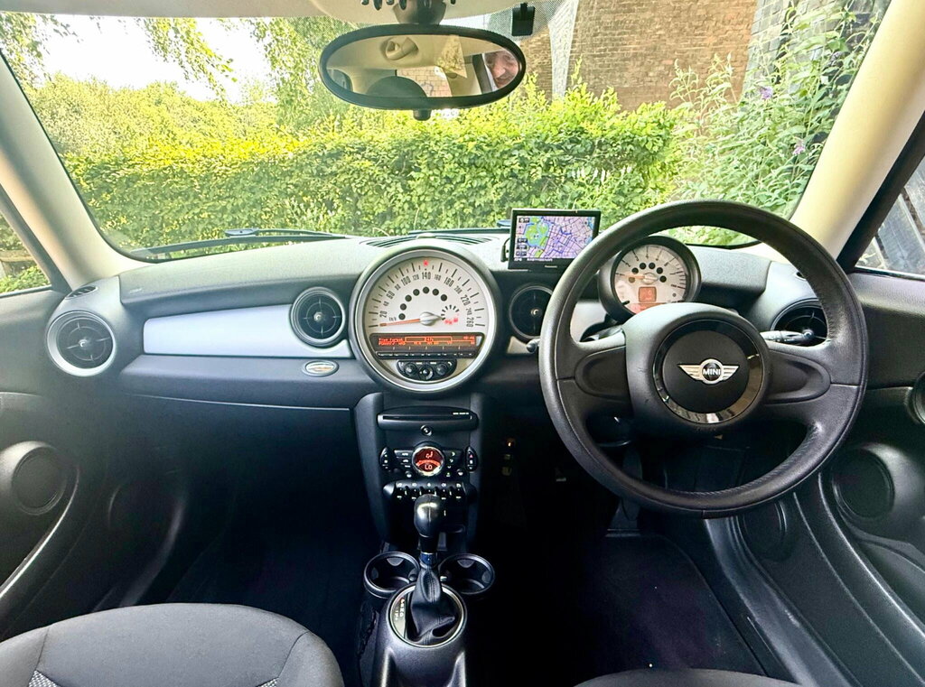 Mini Hatch 1.5 Cooper D Euro 6 Ss 0 Tax Finance Availa White #19