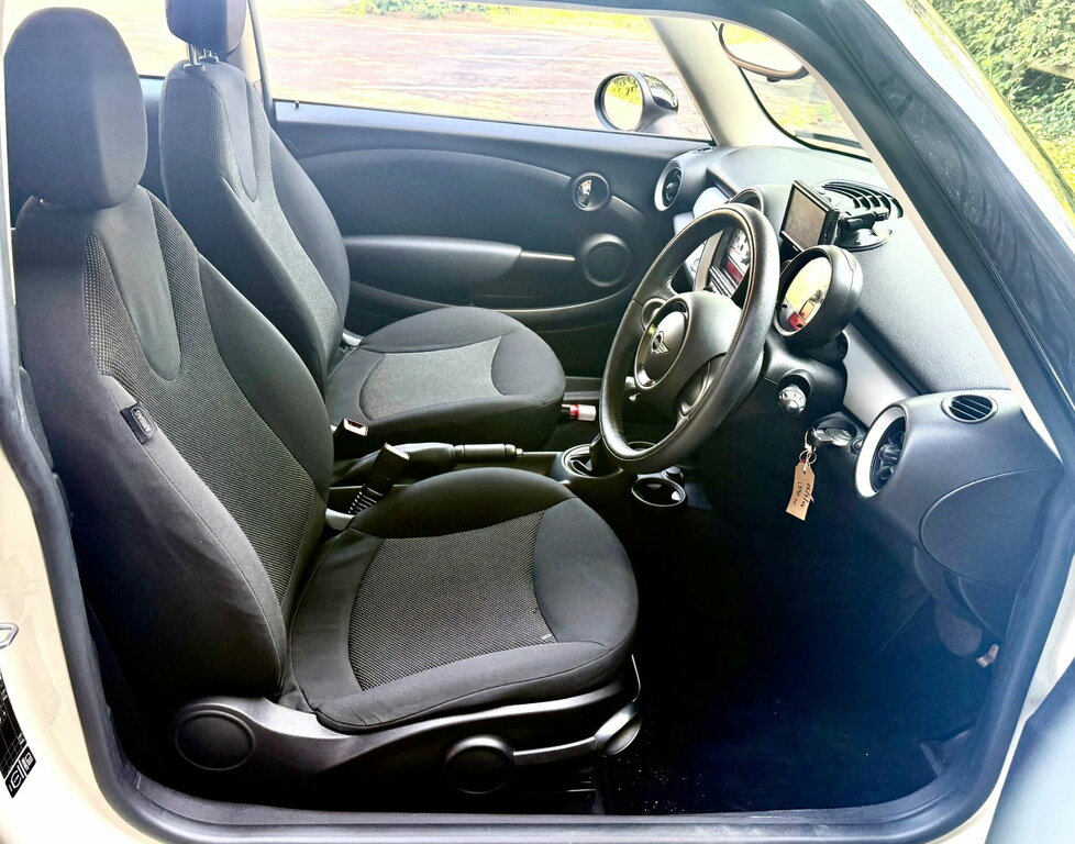 Mini Hatch 1.5 Cooper D Euro 6 Ss 0 Tax Finance Availa White #22