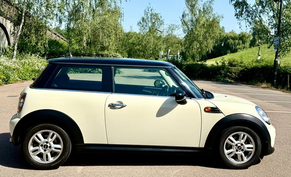 Mini Hatch 1.5 Cooper D Euro 6 Ss 0 Tax Finance Availa White #10