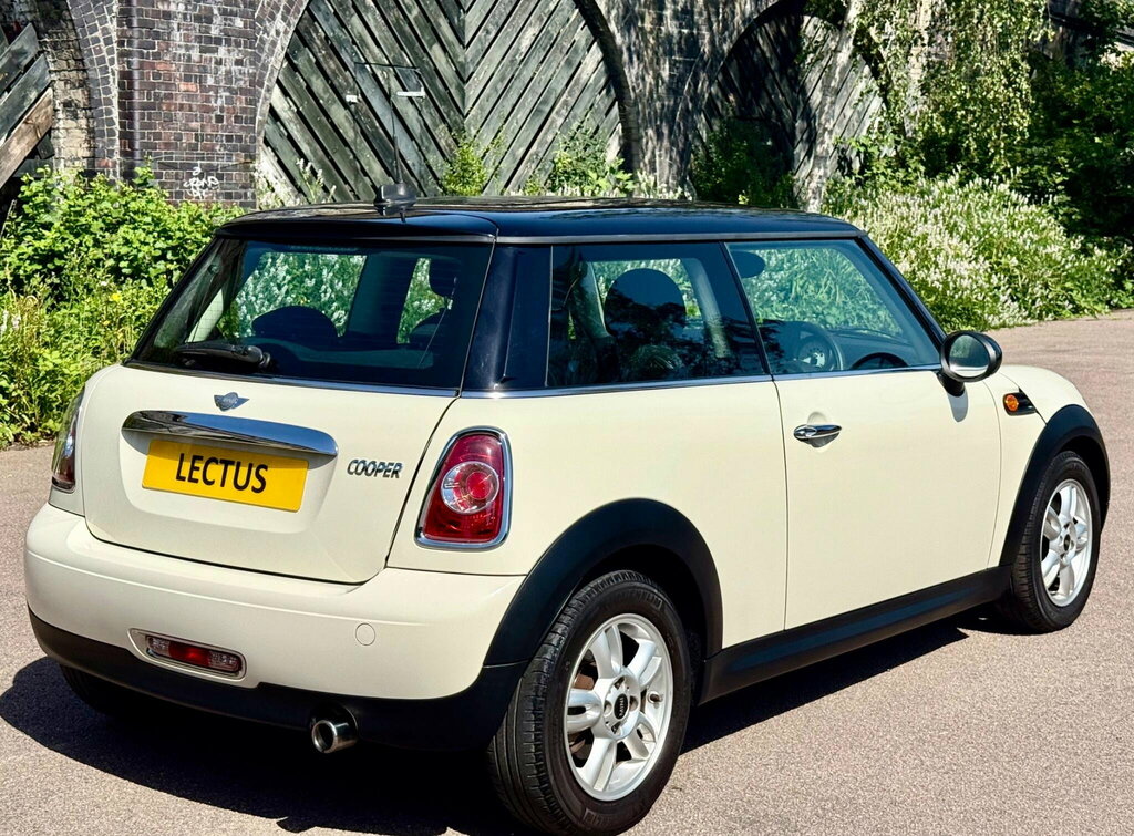 Mini Hatch 1.5 Cooper D Euro 6 Ss 0 Tax Finance Availa White #9