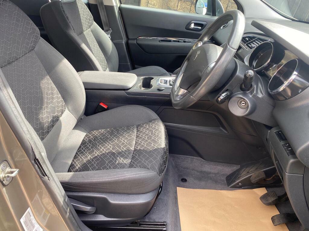 Peugeot 3008 1.6 Hdi Active  #9