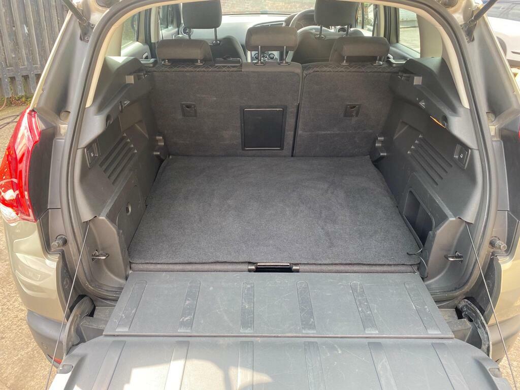 Peugeot 3008 1.6 Hdi Active  #33