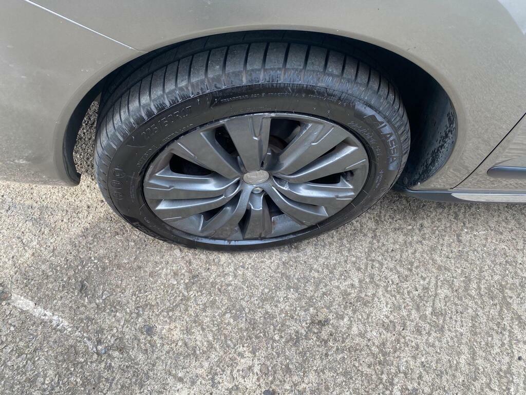 Peugeot 3008 1.6 Hdi Active  #20