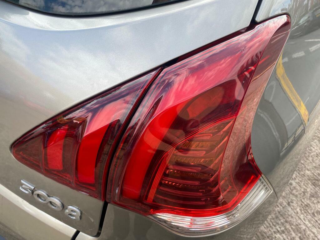 Peugeot 3008 1.6 Hdi Active  #27