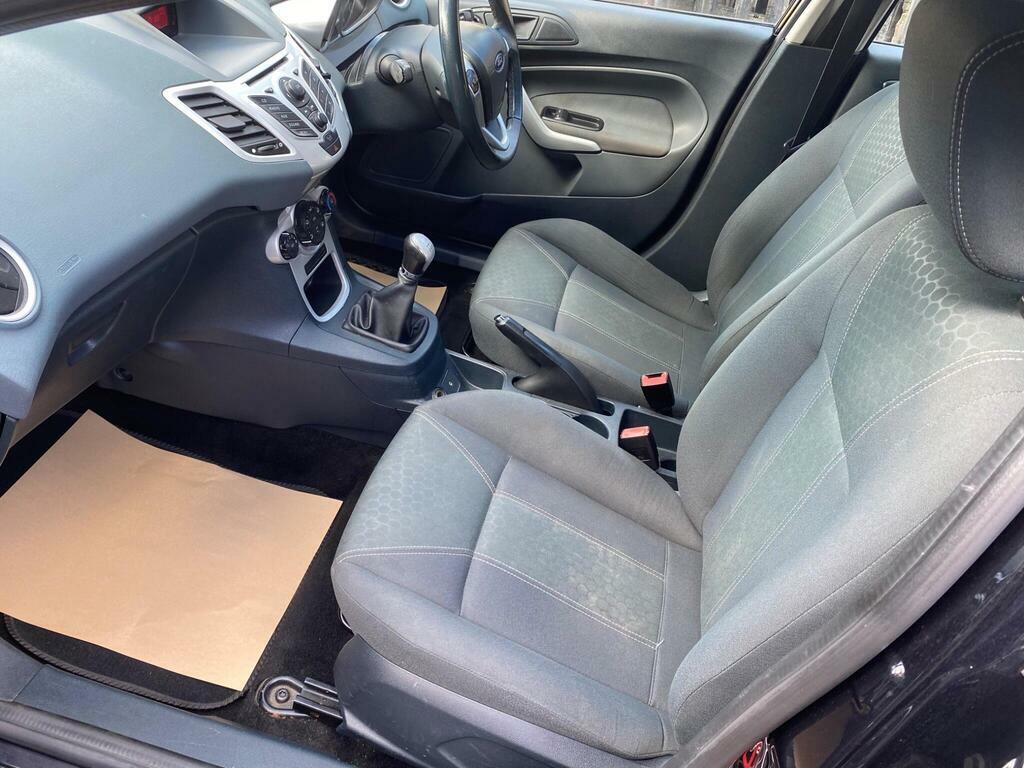 Ford Fiesta Hatchback Blue #28