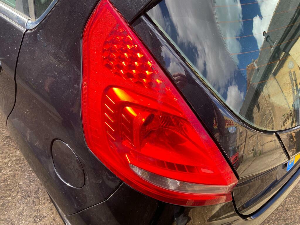 Ford Fiesta Hatchback Blue #29