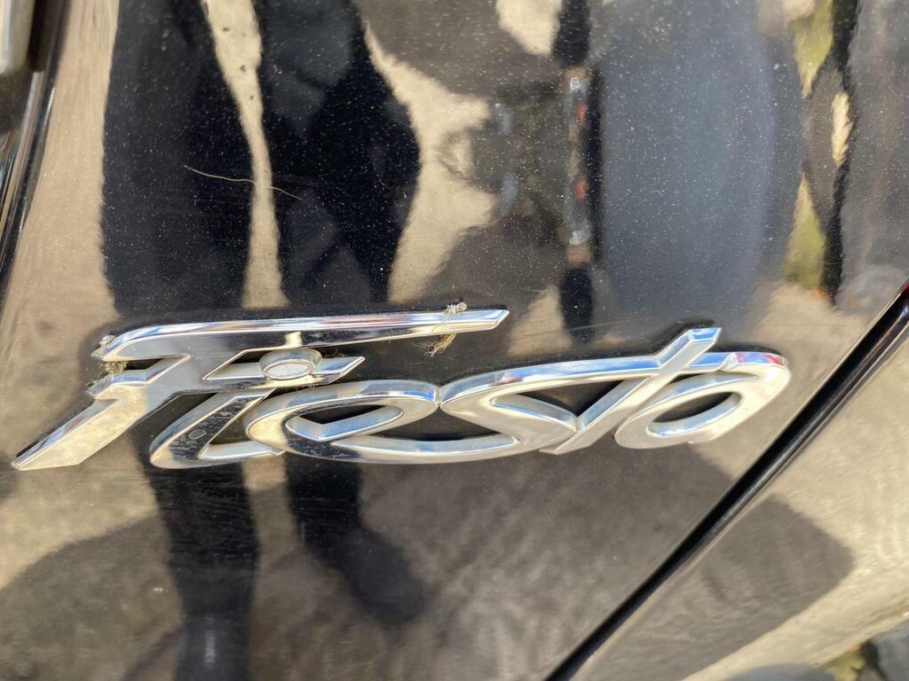 Ford Fiesta Hatchback Blue #32