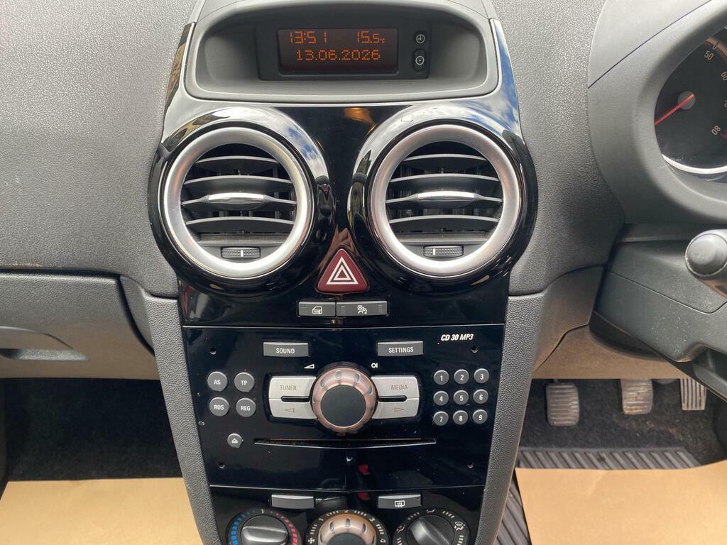 Vauxhall Corsa 1.4 Design Ac Blue #33