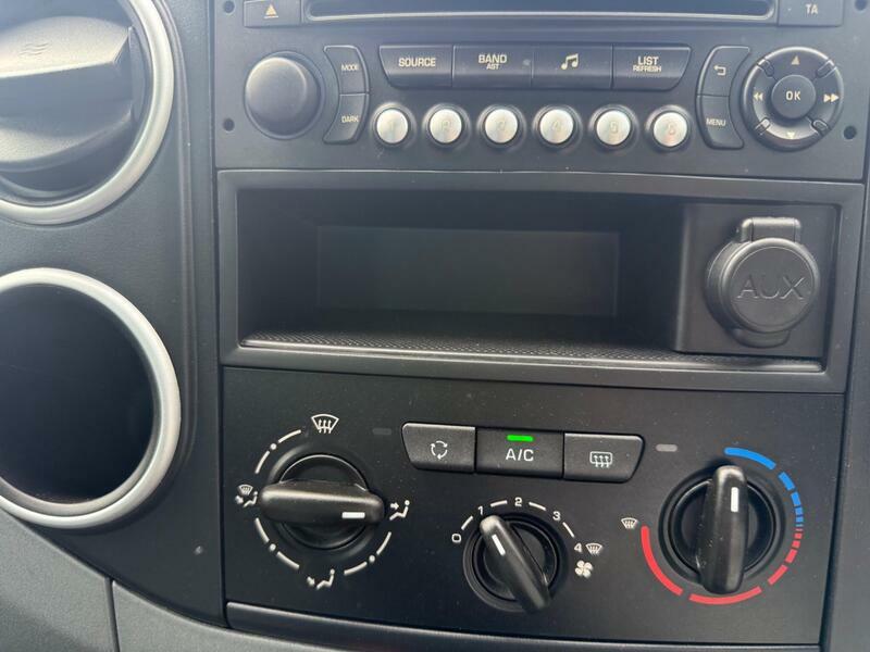 Peugeot Rifter Allure Horizon Re Wav 1.6 Hdi Blue #25