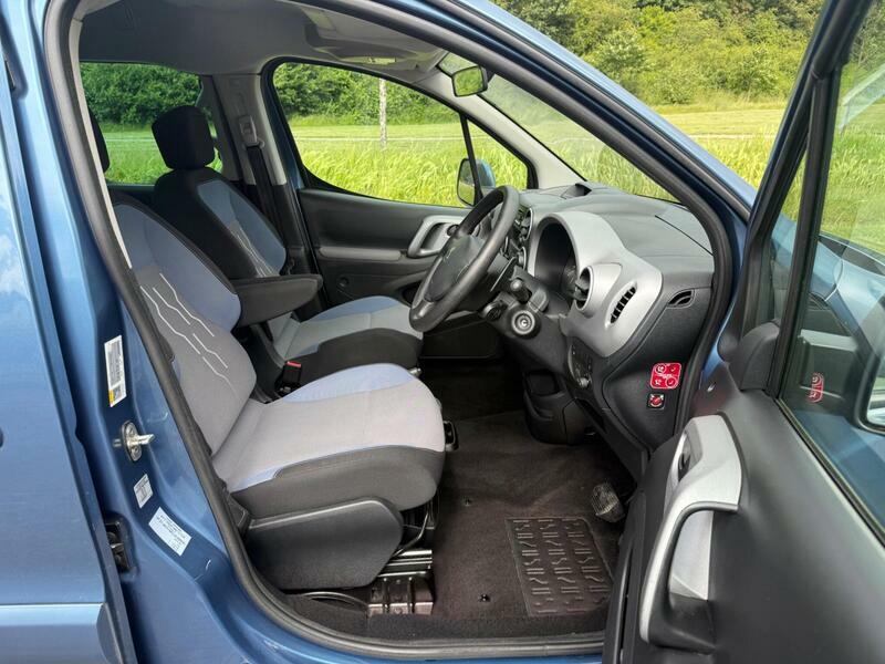 Peugeot Rifter Allure Horizon Re Wav 1.6 Hdi Blue #20