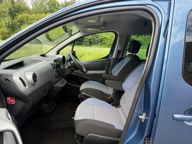 Peugeot Rifter Allure Horizon Re Wav 1.6 Hdi Blue #7