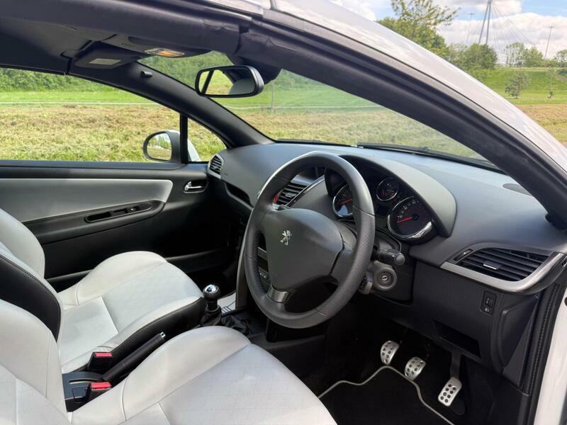 Peugeot 207 CC 1.6 Vti Active Euro 5 Black #21