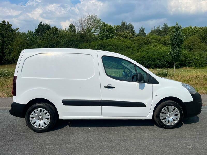Peugeot Partner 1.6 Bluehdi 854 Professional L1 White