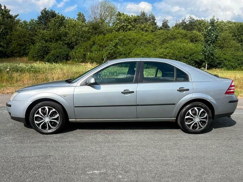 Ford Mondeo 1.8 LX Silver #4