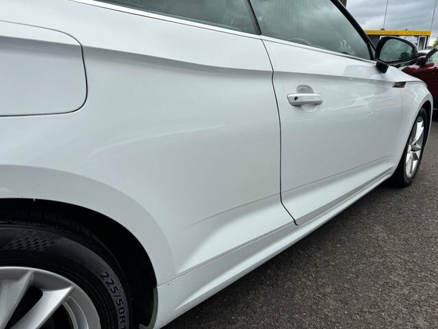 Audi A5 Convertible GM18YAD White #5