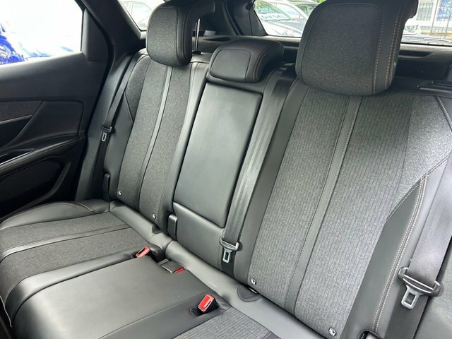 Peugeot 3008 Allure White #27