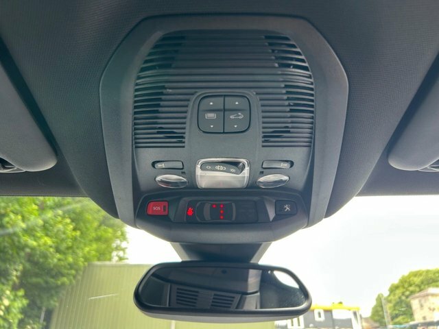 Peugeot 3008 Allure White #54