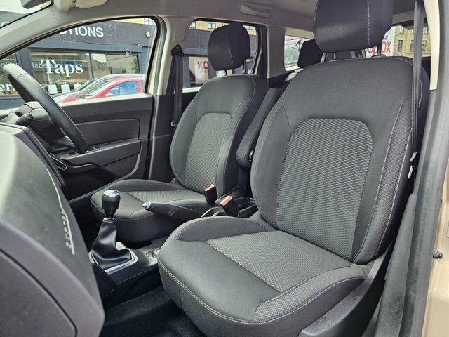 Dacia Duster Duster Essential Sce 4X2 Orange #33