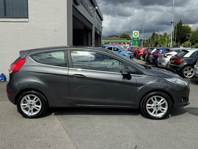 Ford Fiesta Zetec Grey #2