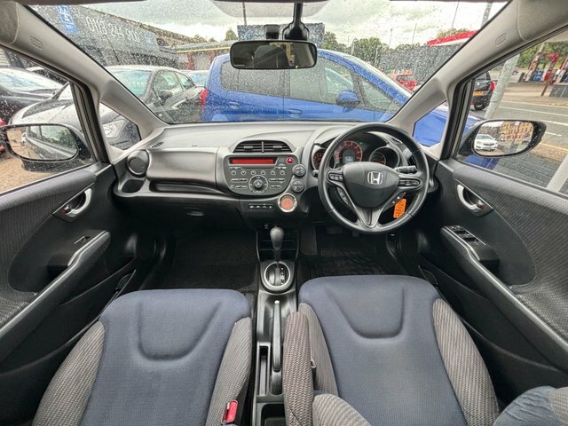 Honda Jazz Ex Red #32