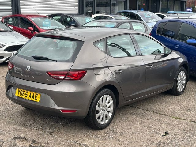 Seat Leon Hatchback Red #17