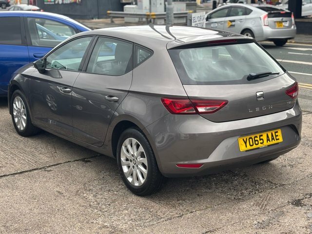Seat Leon Hatchback Red #11
