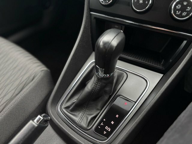 Seat Leon Hatchback Red #51