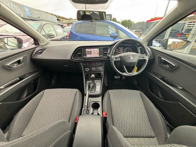 Seat Leon Hatchback Red #38