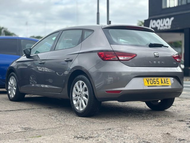 Seat Leon Hatchback Red #12