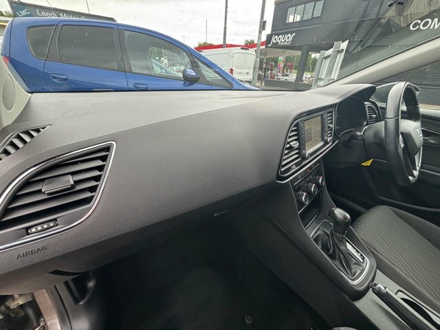 Seat Leon Hatchback Red #30