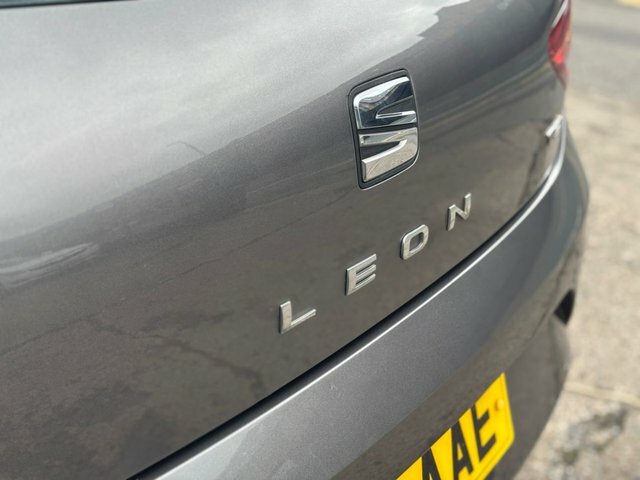 Seat Leon Hatchback Red #14