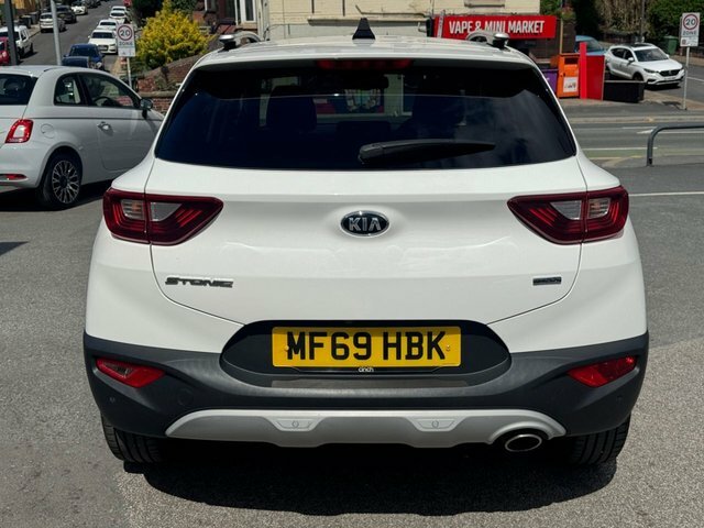 Kia Stonic Stonic 3 Crdi Isg White #4