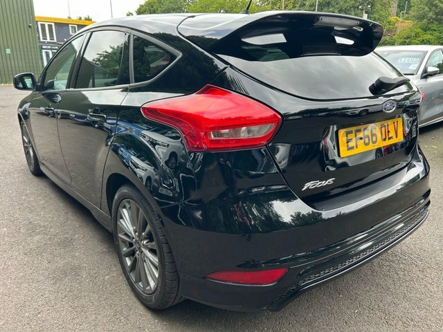 Ford Focus Hatchback EF66OLV Black #6