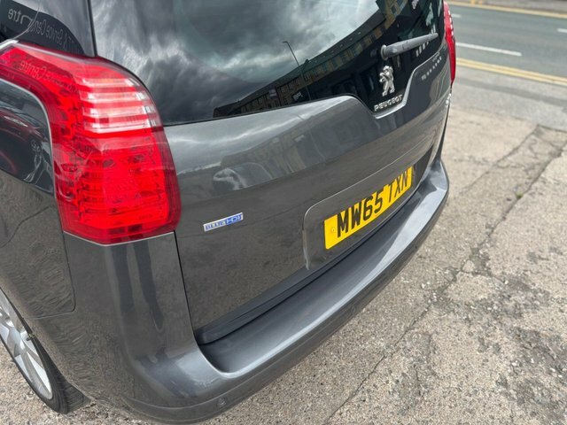 Peugeot 5008 5008 Active Blue Hdi Ss Black #14
