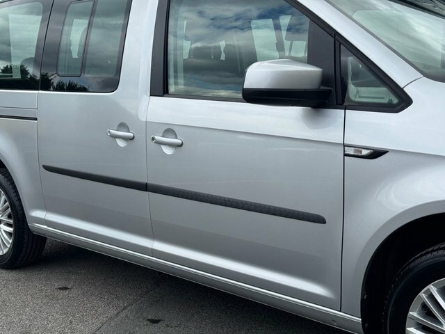 Volkswagen Caddy Maxi Life 2.0 Tdi #10