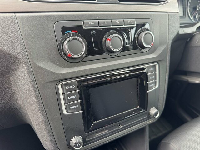 Volkswagen Caddy Maxi Life 2.0 Tdi #33