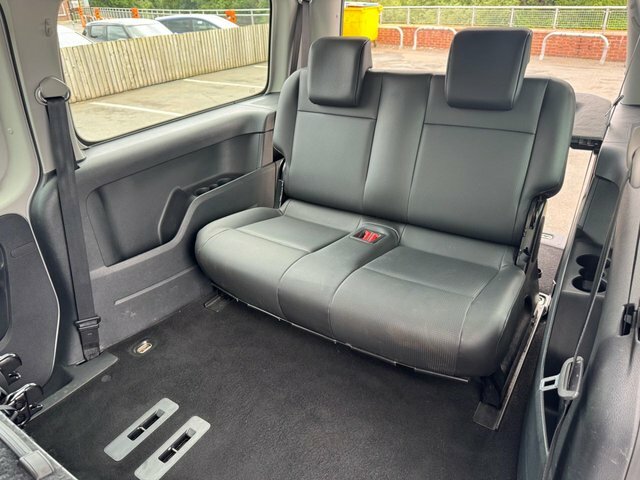Volkswagen Caddy Maxi Life 2.0 Tdi #21