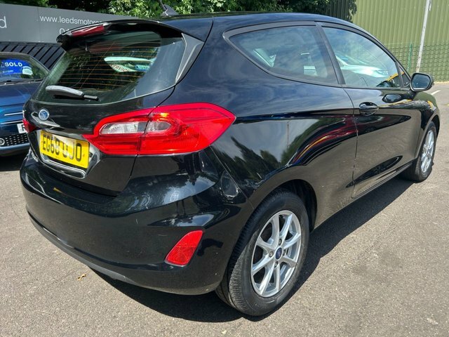 Ford Fiesta Hatchback Black #4