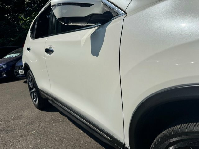 Nissan X-Trail Suv White #3